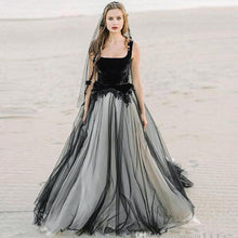 Load image into Gallery viewer, Beautiful Alternative/Gothic Bride Gown/Dress Made With Stunning Tulle Skirt And Lace Top Bodice