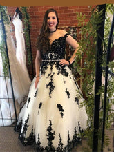 Load image into Gallery viewer, Gothic Corset Lace Bridal Dress Sexy Capped Sleeves Sheer Neck Appliques And Court Train