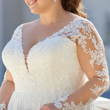 Load image into Gallery viewer, New Arrival Stunning Plus Size Bridal Dress V Neck Long Sleeve Backless With Lace Appliques - A Thrifty Bride Shop