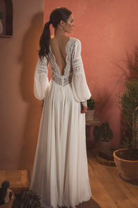 2020 Long Sleeve Bohemian Backless V Neck Lace Appliqued Chiffon Wedding Dress - A Thrifty Bride Shop