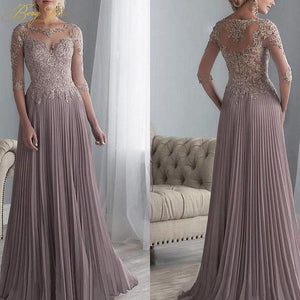 Stunning Pleated Chiffon And Lace Applique A Line 1/2 Sleeves Mother Of The Bride/Groom Dress