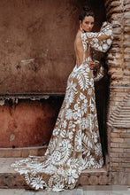Load image into Gallery viewer, Vintage Bohemian Wedding Dress Sexy Backless With Sweep Train And Long Sleeves